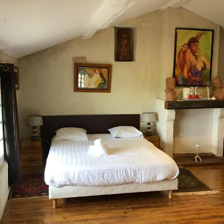 Chateau Haut-sarpe Guest house