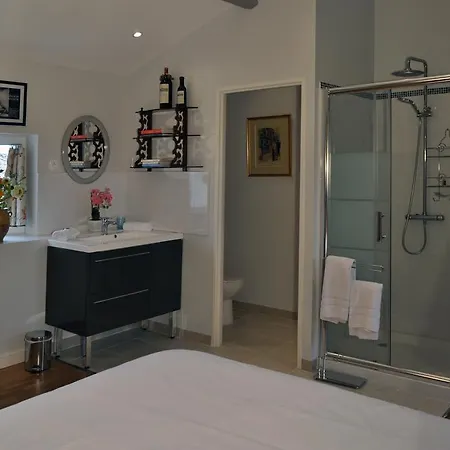 Guest house Chateau Haut-sarpe Saint-Christophe-des-Bardes