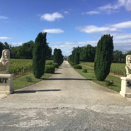 Chateau Haut-sarpe Konukevi