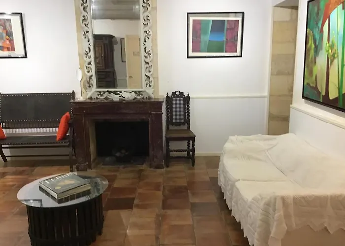 בית הארחה Chateau Haut-sarpe *