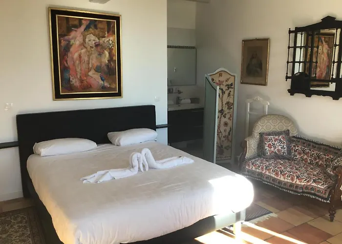 Chateau Haut-sarpe * Saint-Christophe-des-Bardes