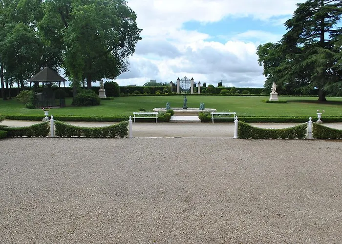 Chateau Haut-sarpe בית הארחה *