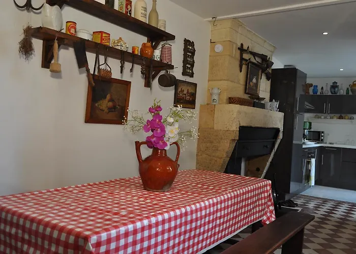 בית הארחה Chateau Haut-sarpe